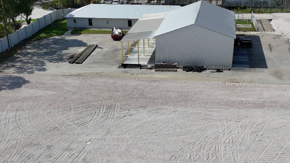 500 Cox Rd, Cocoa, FL à louer - Photo de l’immeuble – Image 3 sur 8