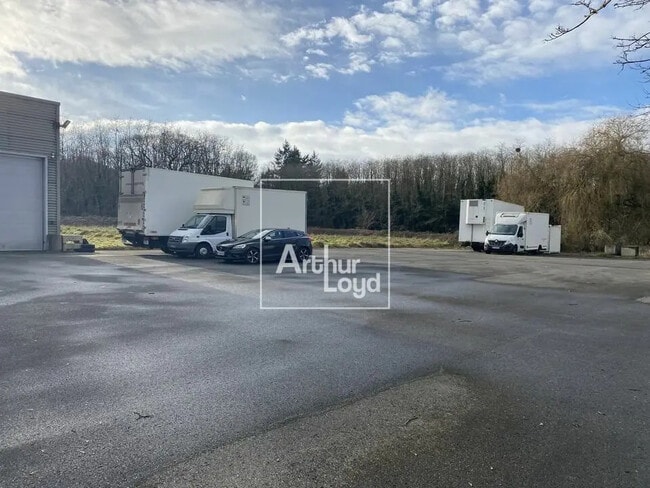 Plus de détails pour Local d’activités à vendre