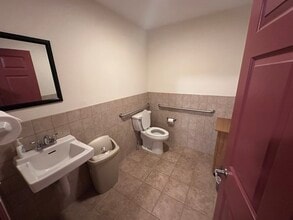 85 Hopper Ave, Waldwick, NJ à louer Photo intérieure– Image 2 sur 6