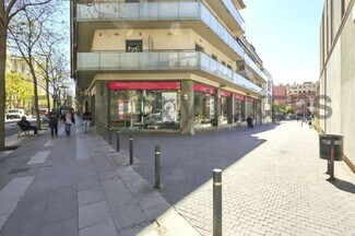 Plus de détails pour Local commercial à louer