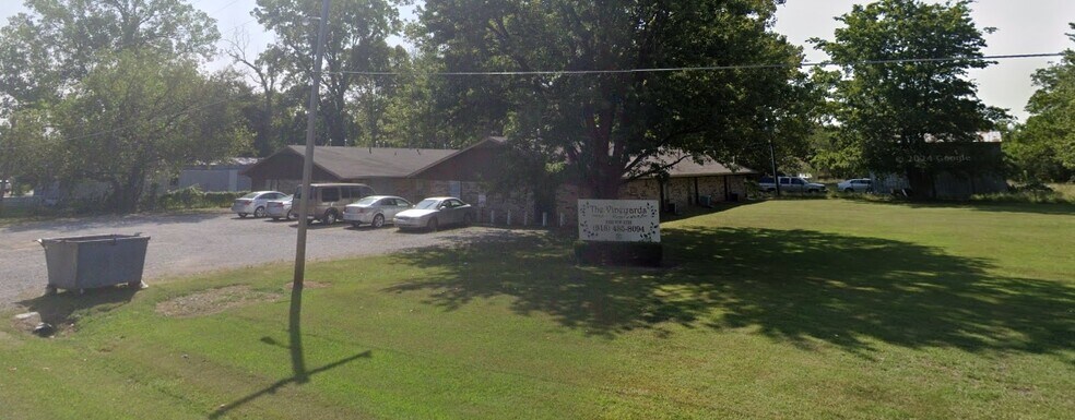 1003 NW 4th St, Wagoner, OK à vendre - Photo de l’immeuble – Image 3 sur 3