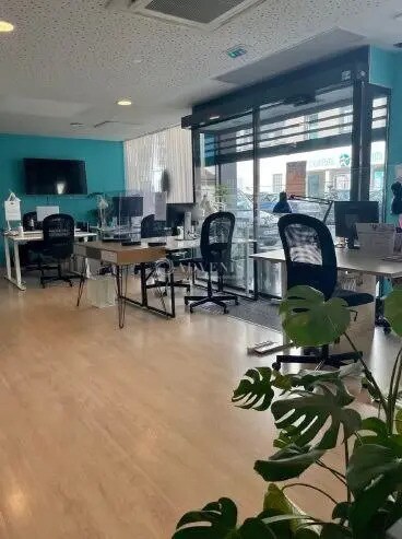Bureau dans Pessac à vendre - Photo de l’immeuble – Image 3 sur 8