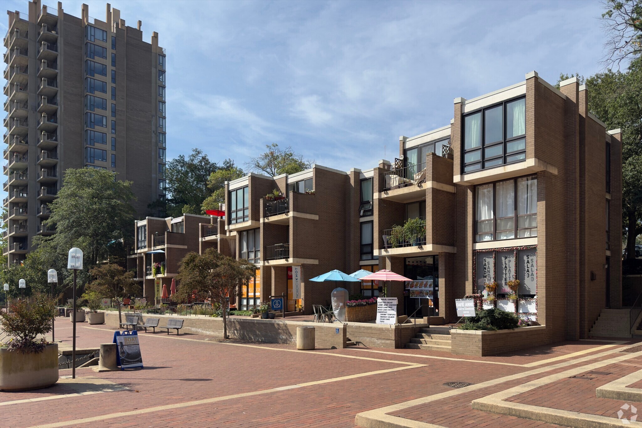 11404-11440 Washington Plz W, Reston, VA à louer Photo principale– Image 1 sur 6
