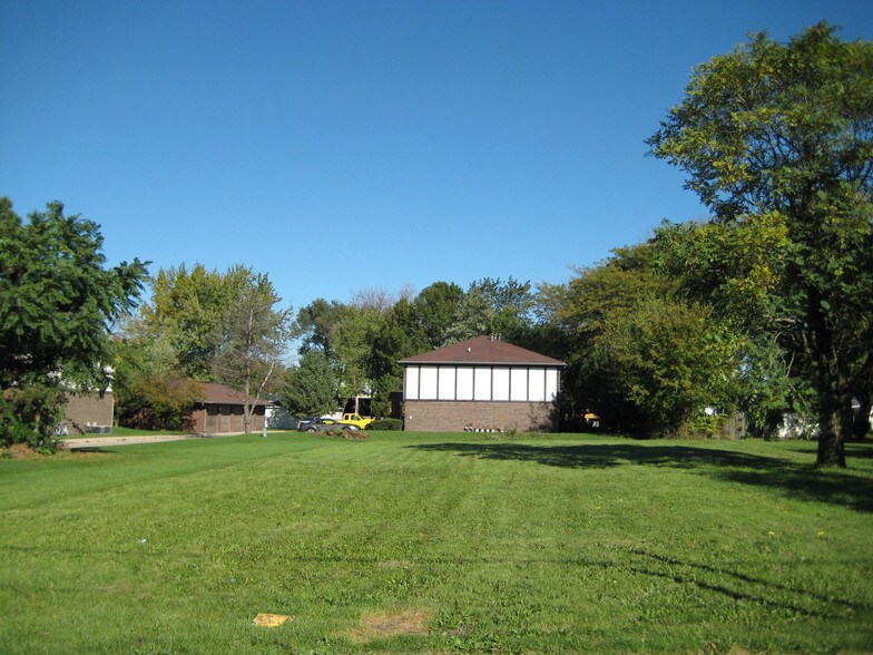 405 Mondamin & Ridge St, Minooka, IL à vendre - Photo de l’immeuble – Image 2 sur 2