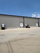 3550 E Long Ave, Fort Worth, TX à louer Photo de l’immeuble– Image 2 sur 7