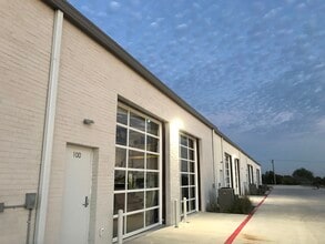 1019 S Heatherwilde Blvd, Pflugerville, TX à louer Photo intérieure– Image 2 sur 9