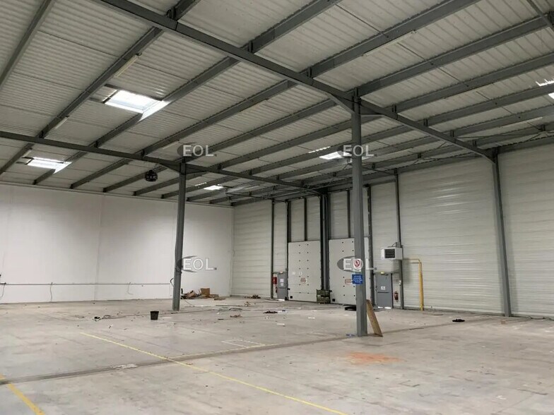 Industriel/Logistique dans Moissy-Cramayel à louer - Photo intérieure – Image 2 sur 9