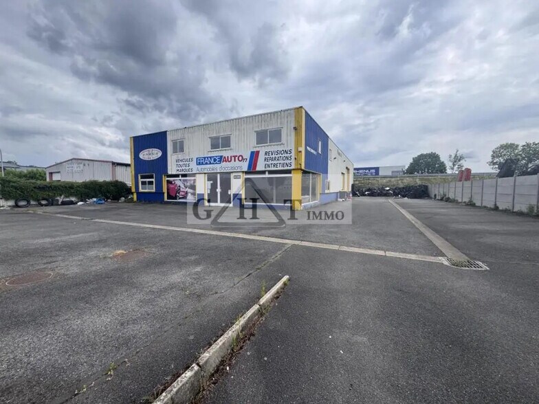 Industriel/Logistique dans Gretz-Armainvilliers à louer - Photo de l’immeuble – Image 3 sur 7