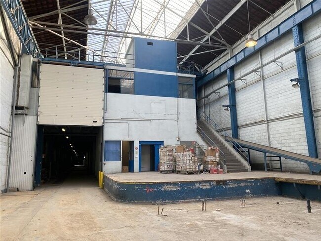 Plus de détails pour Industriel/Logistique à vendre