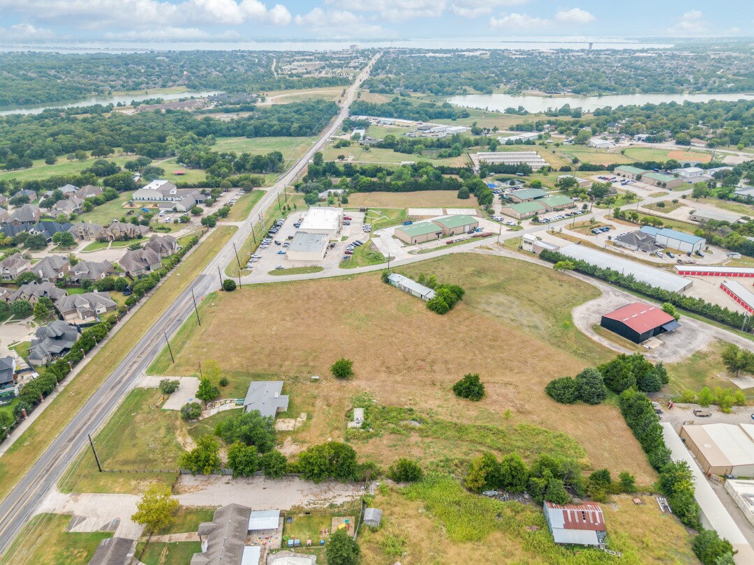 5811 Horizon and 00 Ranch Trail portefeuille de 2 biens à vendre sur LoopNet.fr Photo principale– Image 1 sur 2