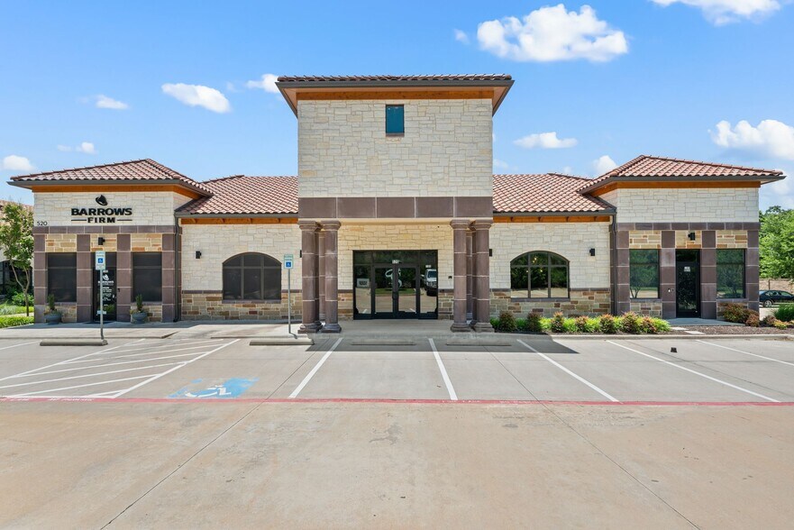 520 E Southlake Blvd, Southlake, TX à louer - Photo de l’immeuble – Image 2 sur 38