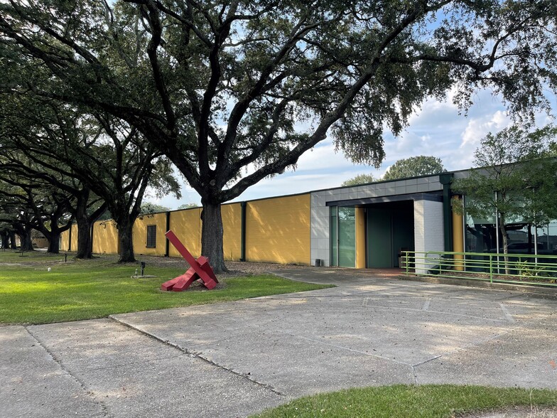 5425 Florida Blvd, Baton Rouge, LA à vendre - Photo principale – Image 1 sur 22