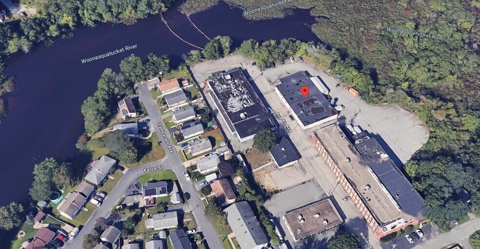 2 Warren Ave, North Providence, RI à vendre - Photo de l’immeuble – Image 3 sur 3