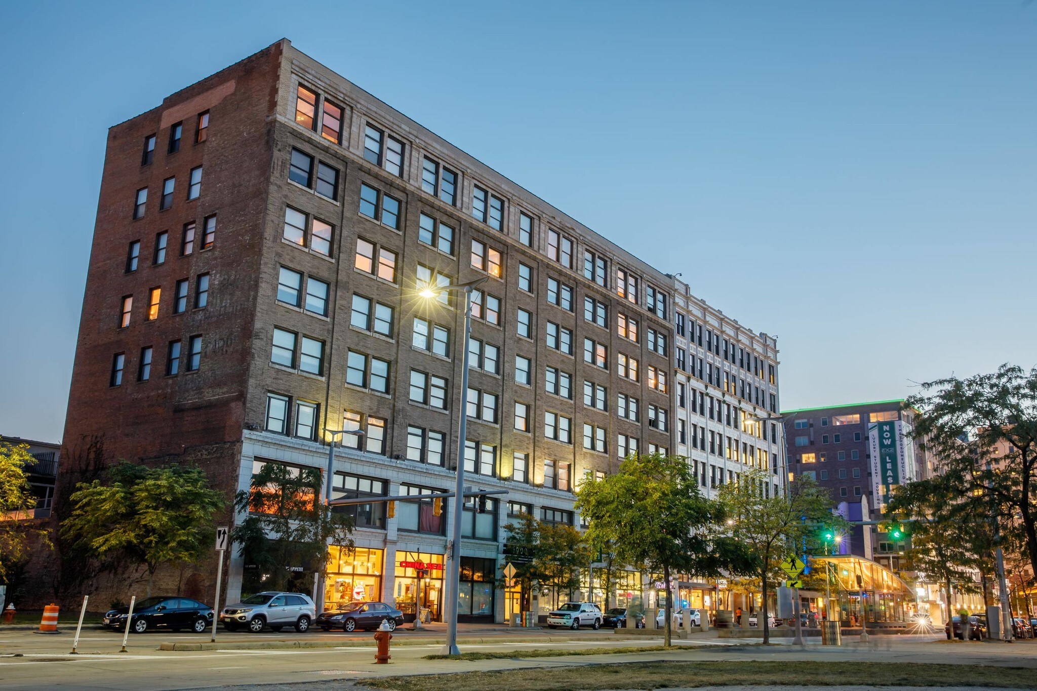 1900 Euclid Ave, Cleveland, OH à louer Photo de l’immeuble– Image 1 sur 2