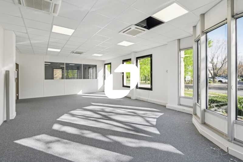 3-5 Place Du Village, Gennevilliers à vendre Photo intérieure– Image 1 sur 15
