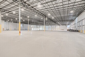 1101 E 126th Ave, Thornton, CO à louer Photo de l’immeuble– Image 2 sur 4