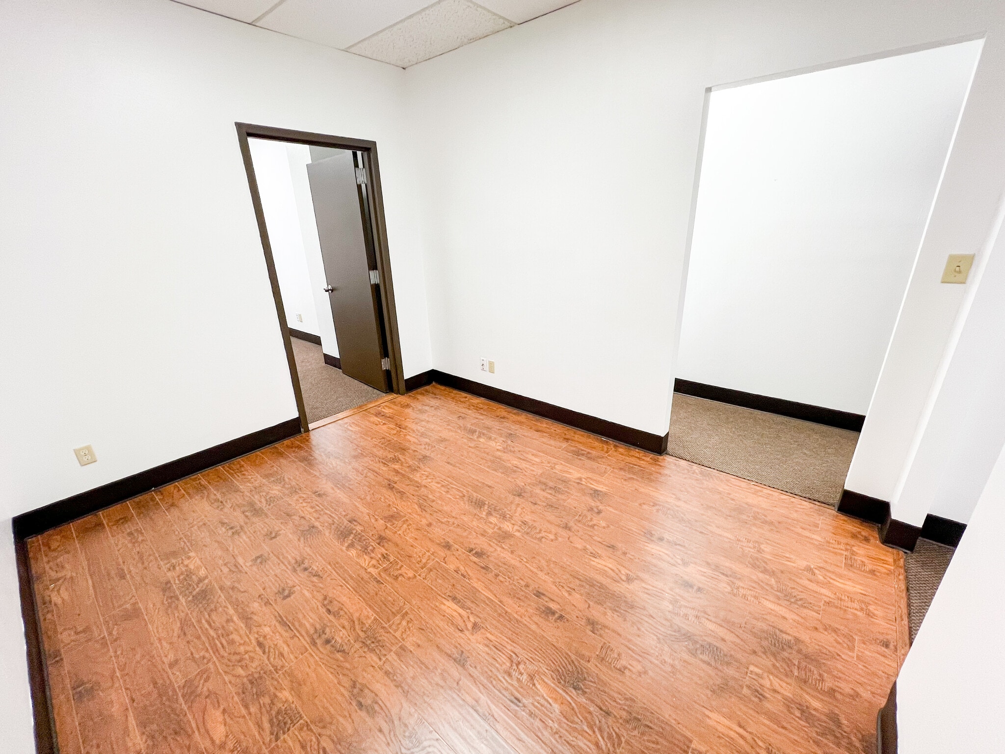 201-203 W Wall St, Midland, TX à louer Photo intérieure– Image 1 sur 10