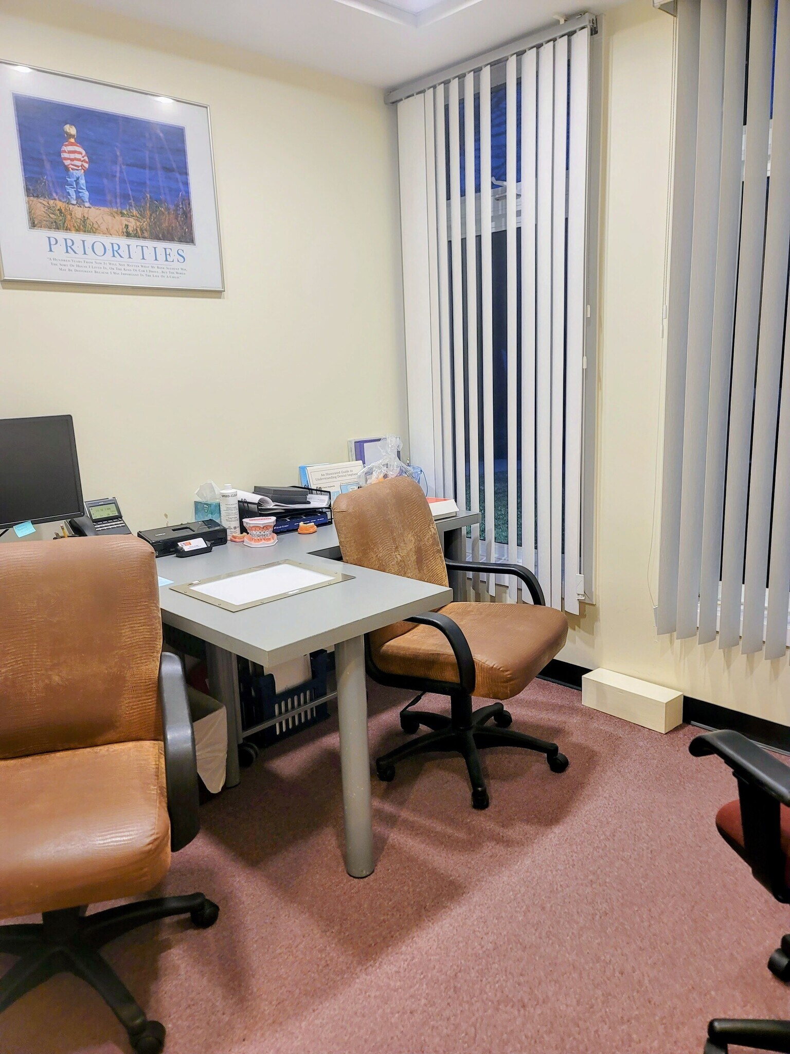 4183-4193 Whitney Ave, Hamden, CT à louer Photo intérieure– Image 1 sur 6