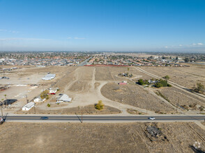 2310 Taft Hwy, Bakersfield, CA - VUE AÉRIENNE  vue de carte - Image1