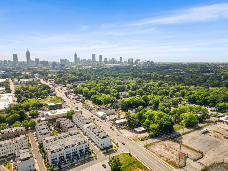 1050 Donald Lee Hollowell Pky NW, Atlanta, GA à vendre - Photo de l’immeuble – Image 3 sur 17