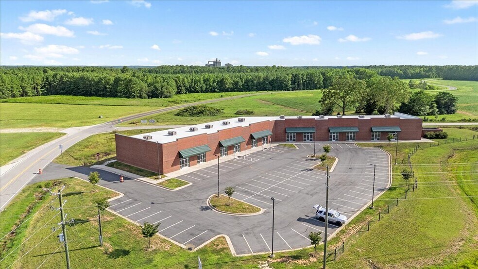 40 Industrial Park Dr, Henderson, NC à louer - Aérien – Image 3 sur 32