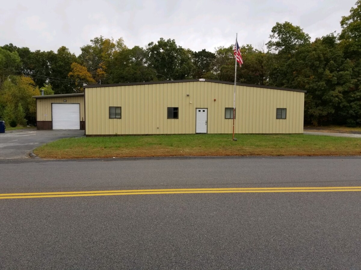17 Industrial Dr, Smithfield, RI à louer Photo de l’immeuble– Image 1 sur 11