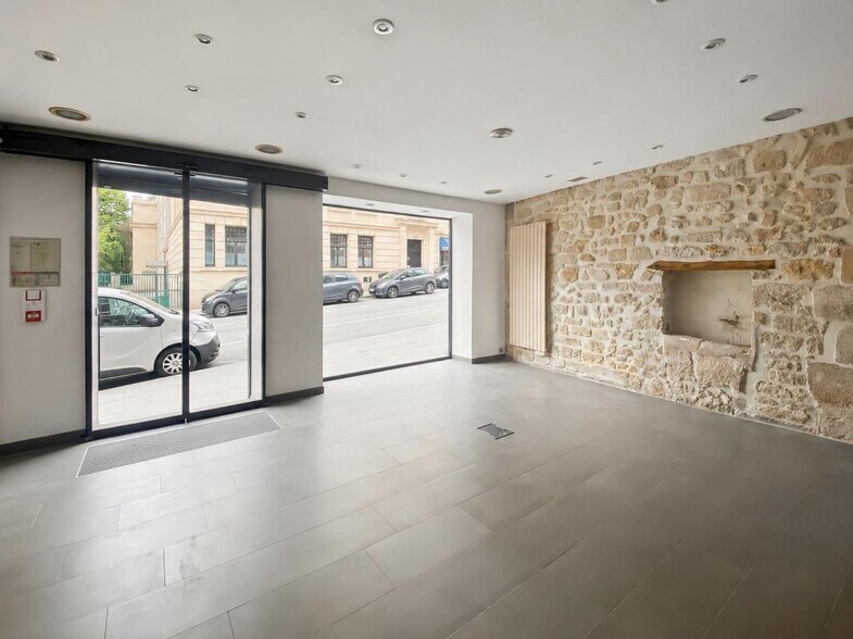 Rue Du Cardinal Lemoine, Paris à vendre - Photo de l’immeuble – Image 2 sur 6