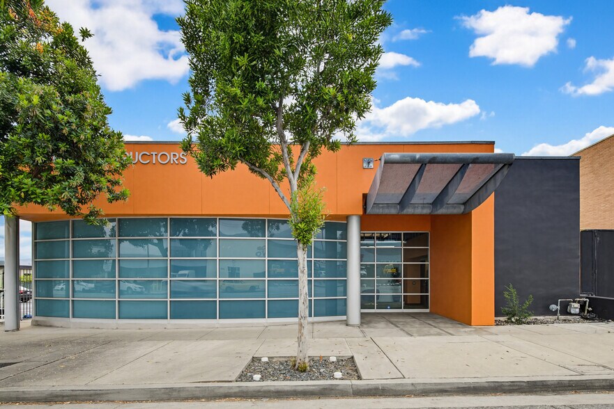 6333 San Fernando Rd, Glendale, CA à vendre - Photo de l’immeuble – Image 2 sur 10