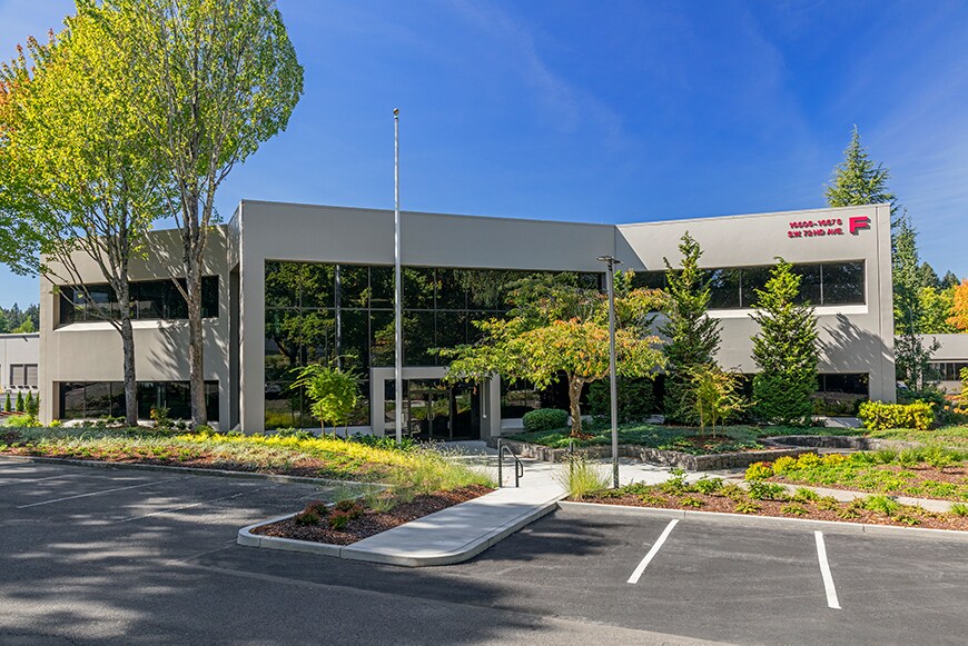 16505-16575 SW 72nd Ave, Portland, OR à louer - Photo principale – Image 1 sur 18