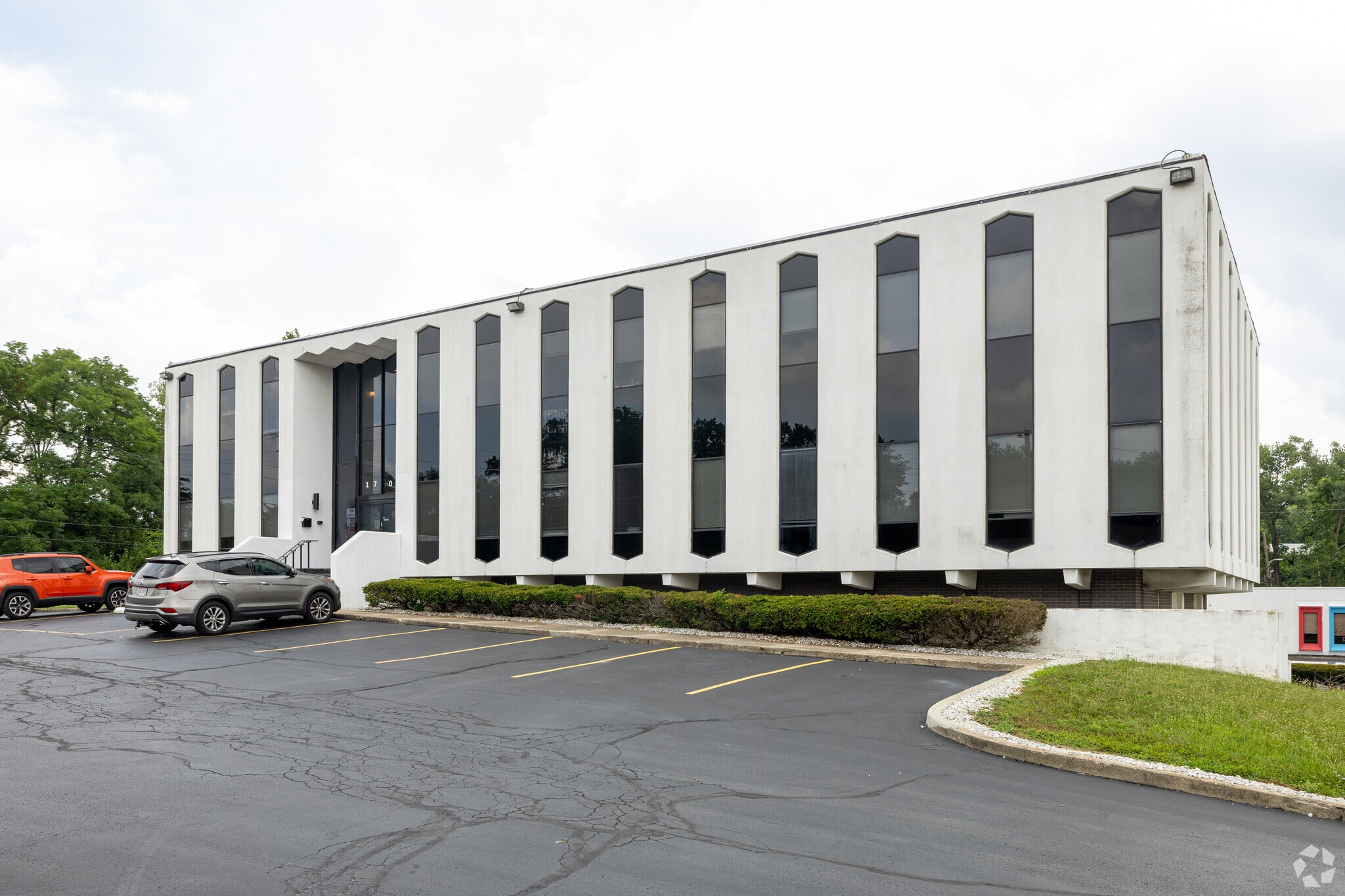 1700 Needmore Rd, Dayton, OH à louer Photo de l’immeuble– Image 1 sur 34