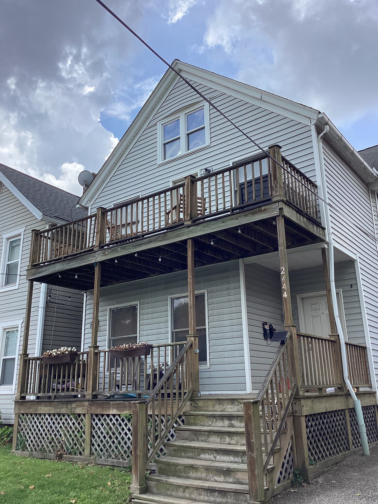 2444 Tremont Ave, Cleveland, OH à vendre Photo principale– Image 1 sur 9