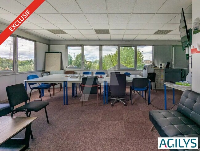 Plus de détails pour Bureau à vendre