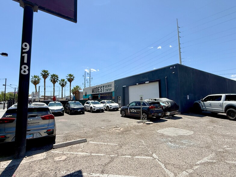 918 S Main St, Las Vegas, NV à louer - Photo de l’immeuble – Image 2 sur 11