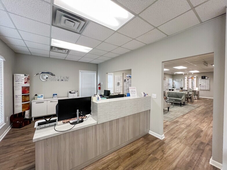 200 Canyon Park Dr, Pelham, AL à louer - Photo de l’immeuble – Image 3 sur 23