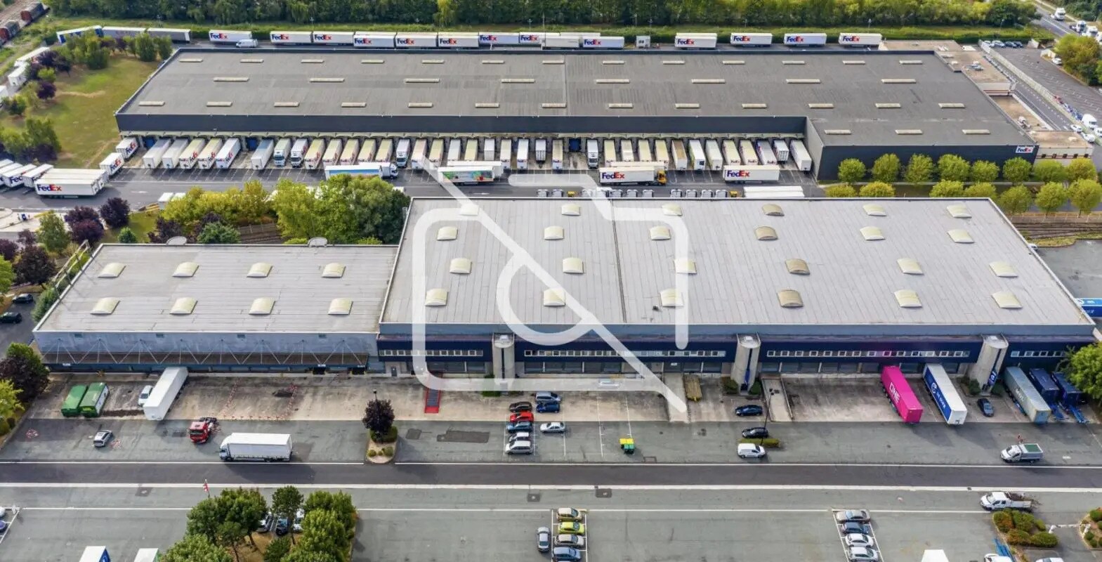 Industriel/Logistique dans Lieusaint à louer Photo de l’immeuble– Image 1 sur 4