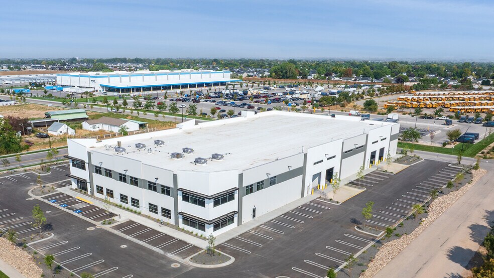 56 N. Benchmark ave, Meridian, ID à louer - Photo de l’immeuble – Image 3 sur 3