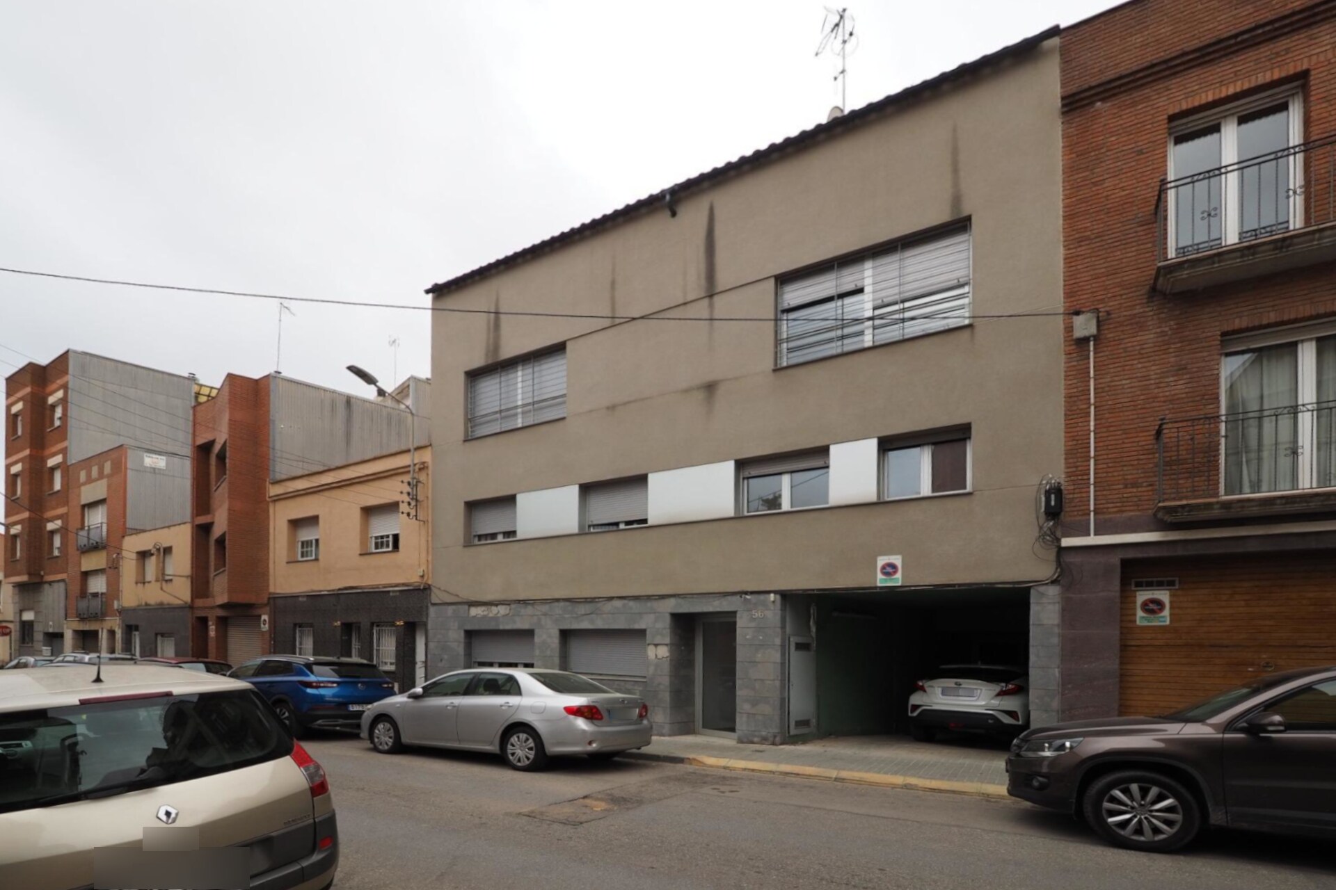 Immeuble residentiel dans Sabadell, Barcelona à vendre Photo principale– Image 1 sur 4