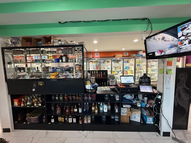 716 E Main St, Richmond, KY à vendre - Photo de l’immeuble – Image 3 sur 6