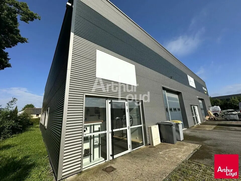 Local d’activités dans Pacé à louer Photo de l’immeuble– Image 1 sur 8
