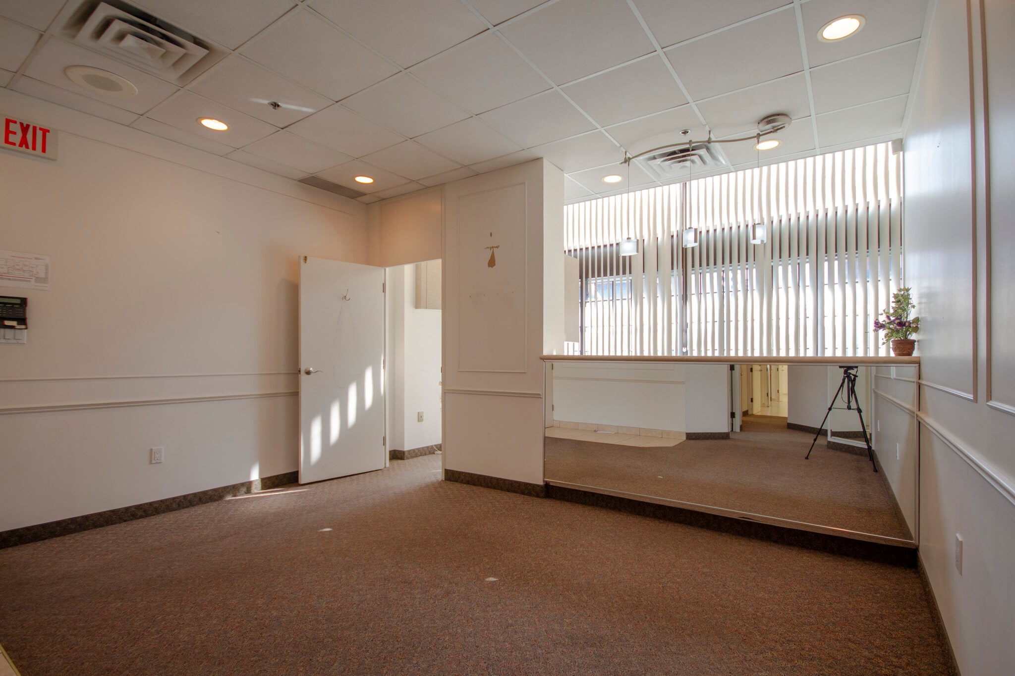 200 James St S, Hamilton, ON à louer Photo de l’immeuble– Image 1 sur 26