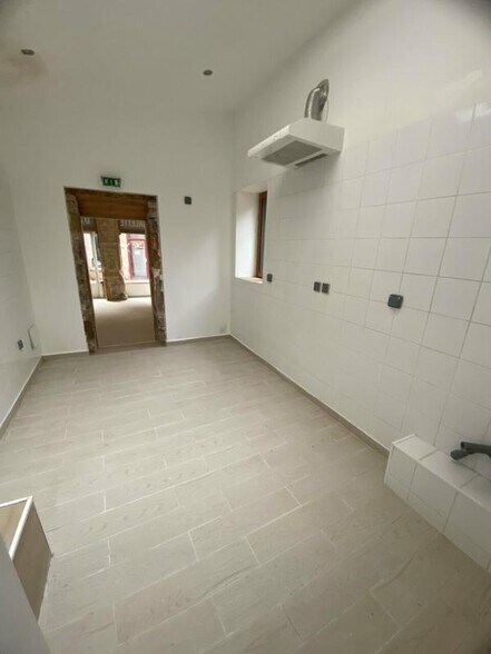 3 Grande Rue De Saint Rambert, Lyon à louer - Photo intérieure – Image 2 sur 6