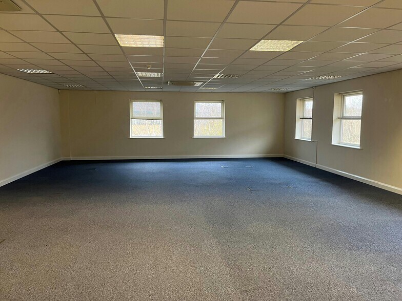 Ramsay Ct, Huntingdon à vendre - Photo de l’immeuble – Image 3 sur 7