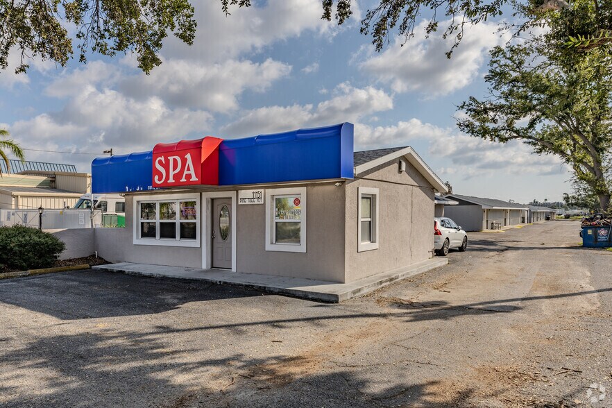 11151 66th St N, Largo, FL à vendre - Photo de l’immeuble – Image 1 sur 20