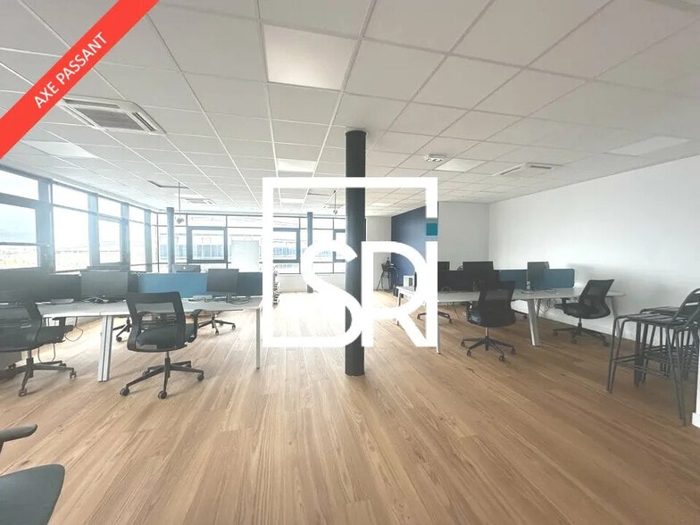 Bureau dans Cournon-d'Auvergne à louer - Photo de l’immeuble – Image 3 sur 10