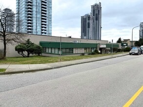 4330 Halifax St, Burnaby, BC à louer Photo intérieure– Image 2 sur 3