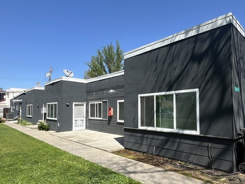 2065-2081 15th Avenue, Sacramento, CA à vendre - Photo de l’immeuble – Image 2 sur 17