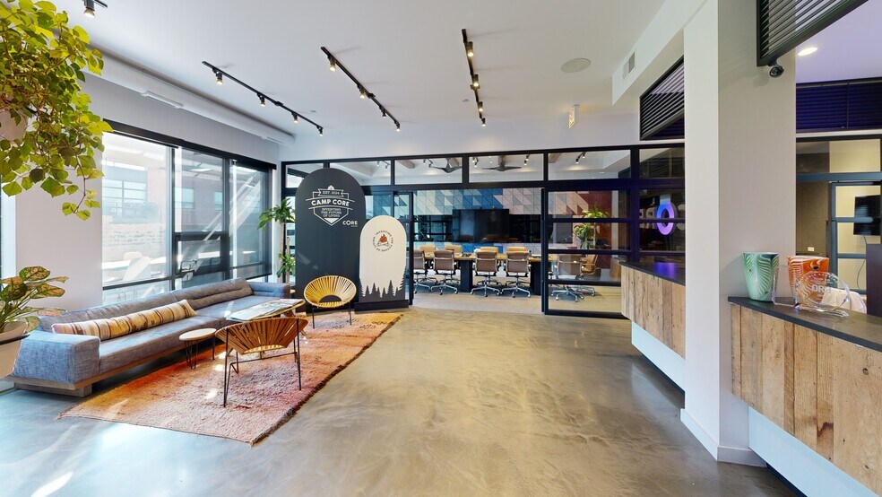 1643 N Milwaukee Ave, Chicago, IL à louer - Photo intérieure – Image 3 sur 40