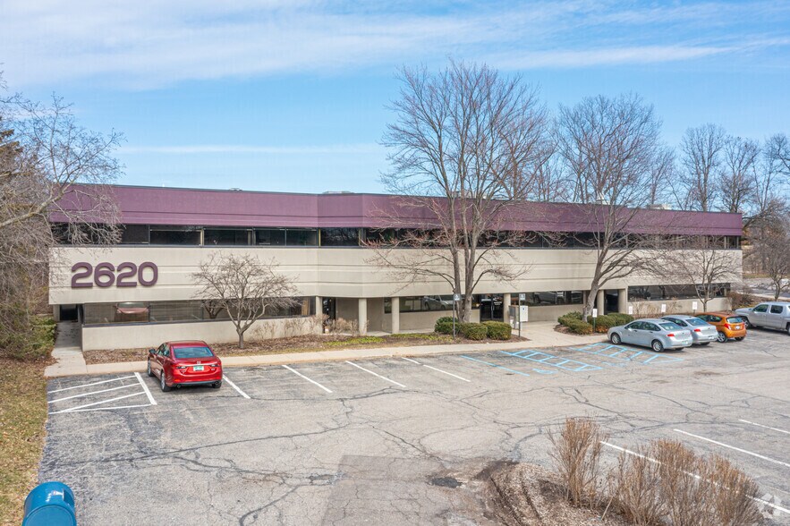2620 Horizon Dr SE, Grand Rapids, MI à louer - Photo de l’immeuble – Image 2 sur 4
