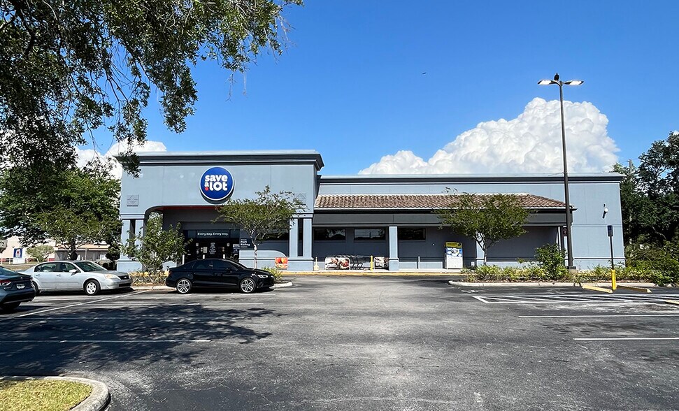 9332 Us Highway 19, Port Richey, FL à vendre - Photo de l’immeuble – Image 3 sur 5