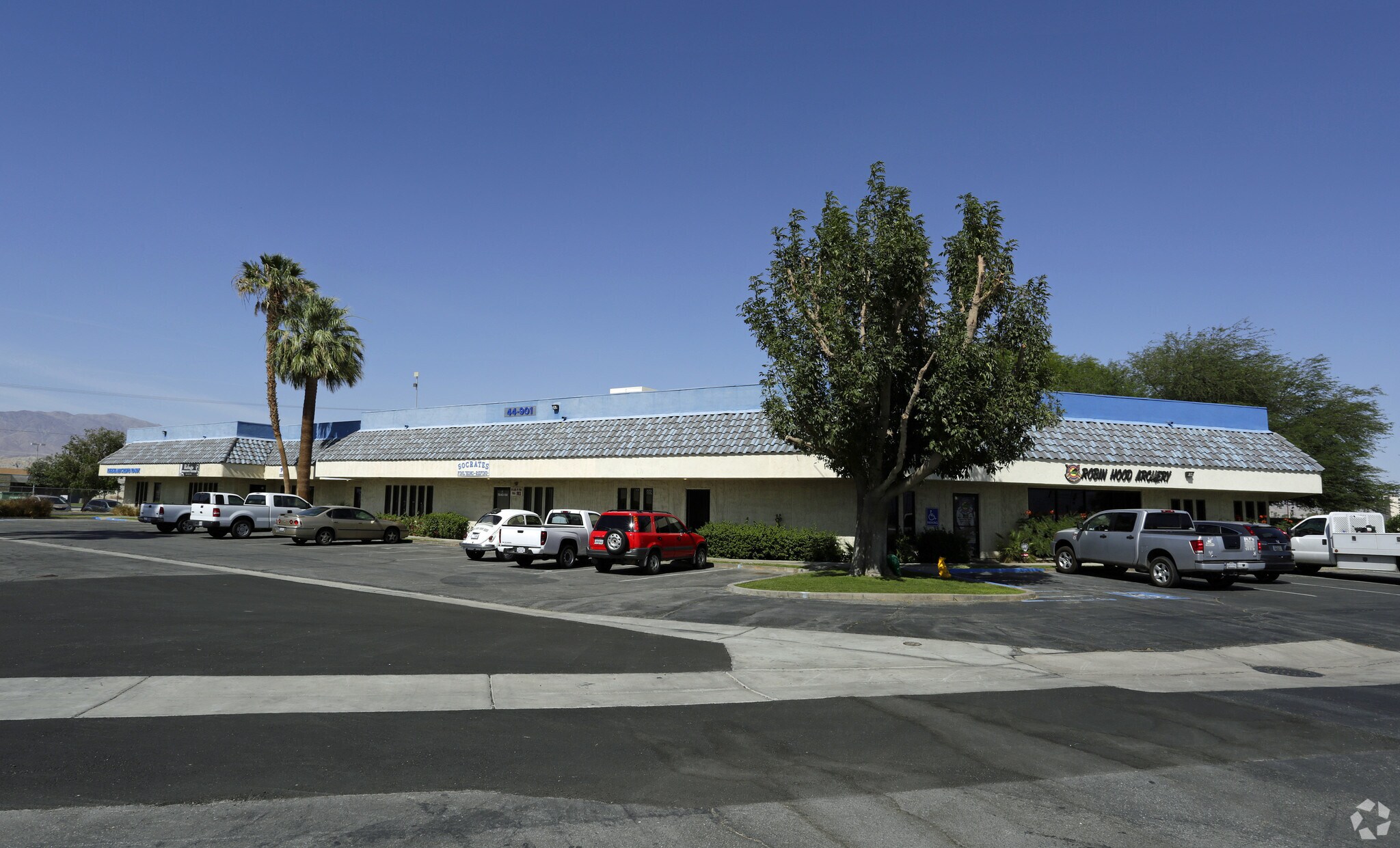 44901 Golf Center Pky, Indio, CA à louer Photo principale– Image 1 sur 12